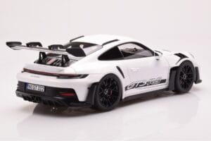 Porsche 911 992 GT3 RS Valge Norev 1:18 187361 Metall - pilt 3/8