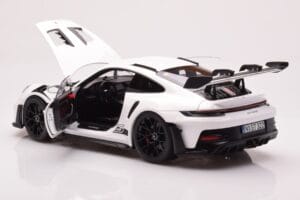 Porsche 911 992 GT3 RS Valge Norev 1:18 187361 Metall - pilt 5/8