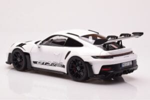 Porsche 911 992 GT3 RS Valge Norev 1:18 187361 Metall - pilt 7/8