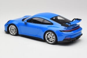 Porsche 911 992 GT3 Shark Sinine & Hõbedased Veljed Minichamps 1:18 143069015 Vaik - pilt 5/6