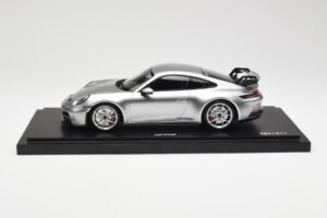 Porsche 911 992 GT3 Hõbe Minichamps 1:18 WAP0211510M004 Vaik - pilt 3/7