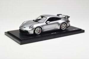 Porsche 911 992 GT3 Hõbe Minichamps 1:18 WAP0211510M004 Vaik