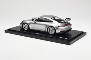 Porsche 911 992 GT3 Hõbe Minichamps 1:18 WAP0211510M004 Vaik - pilt 5/7