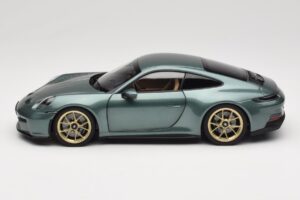 Porsche 911 992 GT3 Touring Package Malachite Green Metallic Norev 1:18 187382 Metall - pilt 4/8