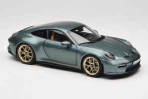 Porsche 911 992 GT3 Touring Package Malachite Green Metallic Norev 1:18 187382 Metall - pilt 6/8