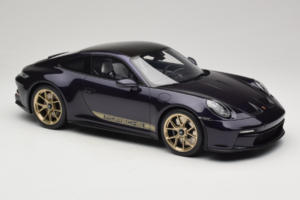 Porsche 911 992 GT3 Touring Viola Metallic GT Spirit 1:12 GT937 Vaik - pilt 4/6