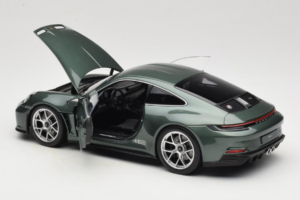 Porsche 911 992 S/T Malachite Green Metallic Norev 1:18 187472 Metall - pilt 4/8