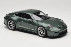 Porsche 911 992 S/T Malachite Green Metallic Norev 1:18 187472 Metall - pilt 6/8