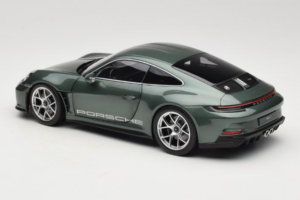 Porsche 911 992 S/T Malachite Green Metallic Norev 1:18 187472 Metall - pilt 7/8