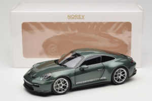 Porsche 911 992 S/T Malachite Green Metallic Norev 1:18 187472 Metall - pilt 8/8