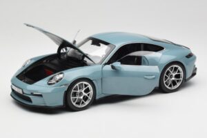 Porsche 911 992 S/T Meissen Blue Norev 1:18 187470 Metall - pilt 2/8