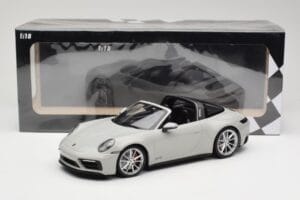 Porsche 911 992 Targa 4 GTS Hall Minichamps 1:18 155061064 Metall - pilt 6/6