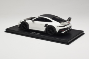 Porsche 911 992 TechArt GTstreet R Valge Mustade Velgedega TechArt 1:18 REMC013 Vaik - pilt 5/6