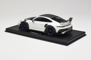 Porsche 911 992 TechArt GTstreet R Valge Siniste Velgedega TechArt 1:18 REMC014 Vaik - pilt 5/6