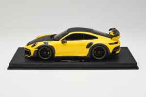 Porsche 911 992 TechArt GTstreet R Kollane Mustade Velgedega TechArt 1:18 REMC011 Vaik