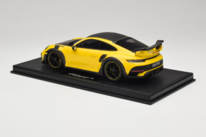 Porsche 911 992 TechArt GTstreet R Kollane Mustade Velgedega TechArt 1:18 REMC011 Vaik - pilt 5/6
