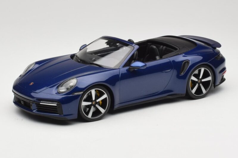 Porsche 911 992 Turbo S Kabriolett Blue Metallic Minichamps 1:18 155069081 Metall