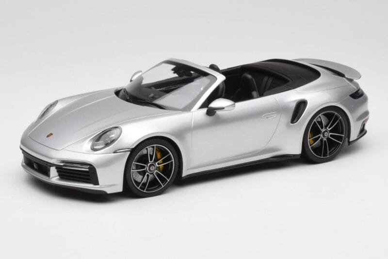 Porsche 911 992 Turbo S Kabriolett Hõbe Minichamps 1:18 155069082 Metall