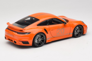 Porsche 911 992 Turbo S Coupe Sport Design Oranž Minichamps 1:18 113069074 Metall - pilt 3/8