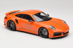 Porsche 911 992 Turbo S Coupe Sport Design Oranž Minichamps 1:18 113069074 Metall - pilt 6/8