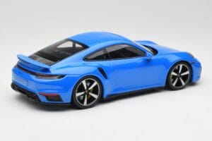 Porsche 911 992 Turbo S Gentian Sinine Minichamps 1:18 155069074 Metall - pilt 2/6