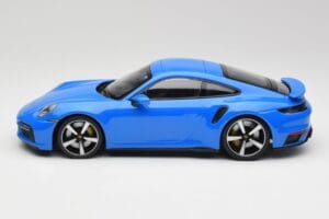 Porsche 911 992 Turbo S Gentian Sinine Minichamps 1:18 155069074 Metall - pilt 3/6