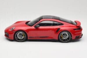 Porsche 911 992 Turbo S Punane Minichamps 1:18 155069070 Metall - pilt 3/6