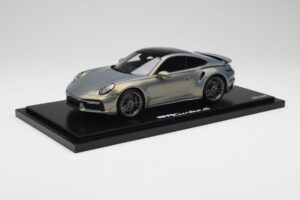 Porsche 911 Turbo S 992 Silver Bamboo Chromaflire With Display Case Spark 1:18 WAP0219100RTSS Vaik - pilt 2/7