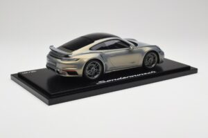 Porsche 911 Turbo S 992 Silver Bamboo Chromaflire With Display Case Spark 1:18 WAP0219100RTSS Vaik - pilt 3/7