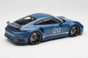 Porsche 911 992 Turbo S Sport Design Package Gentian Blue Metallic Minichamps 1:18 155069170 Metall - pilt 2/6