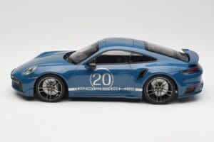 Porsche 911 992 Turbo S Sport Design Package Gentian Blue Metallic Minichamps 1:18 155069170 Metall - pilt 3/6