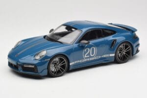 Porsche 911 992 Turbo S Sport Design Package Gentian Blue Metallic Minichamps 1:18 155069170 Metall