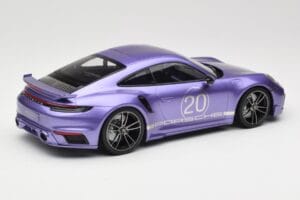 Porsche 911 992 Turbo S Sport Design Package Viola Metallic Minichamps 1:18 155069174 Metall - pilt 2/6
