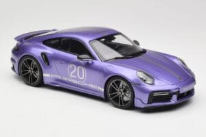 Porsche 911 992 Turbo S Sport Design Package Viola Metallic Minichamps 1:18 155069174 Metall - pilt 4/6