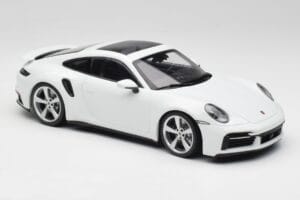 Porsche 911 992 Turbo S Valge Concept Minichamps 1:18 WAP0211620CNP Metall - pilt 4/6