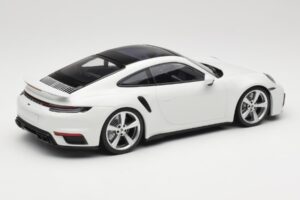 Porsche 911 Turbo S 992 Valge Minichamps 1:18 WAP0211620RTRB Metall - pilt 2/6