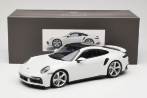 Porsche 911 Turbo S 992 Valge Minichamps 1:18 WAP0211620RTRB Metall - pilt 6/6
