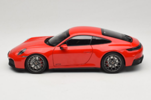 Porsche 911 992.2 Carrera 4 GTS Guards Red Norev 1:18 187171 Metall - pilt 4/8