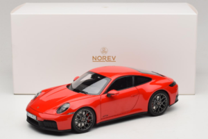 Porsche 911 992.2 Carrera 4 GTS Guards Red Norev 1:18 187171 Metall - pilt 8/8