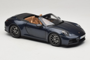 Porsche 911 992.2 Carrera Kabriolett Yachting Blue Norev 1:18 187180 Metall - pilt 6/8