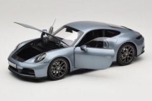 Porsche 911 992.2 Carrera Polar Silver Metallic Norev 1:18 187170 Metall - pilt 2/8