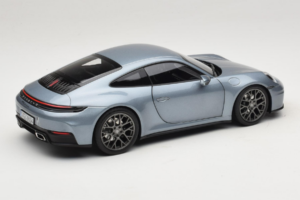 Porsche 911 992.2 Carrera Polar Silver Metallic Norev 1:18 187170 Metall - pilt 3/8
