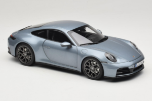 Porsche 911 992.2 Carrera Polar Silver Metallic Norev 1:18 187170 Metall - pilt 6/8