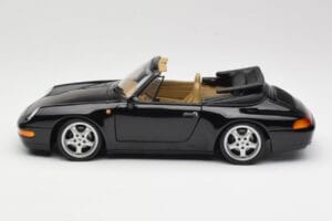 Porsche 911 993 Kabriolett Must UT Models 1:18 27806-U1 Metall - pilt 4/8