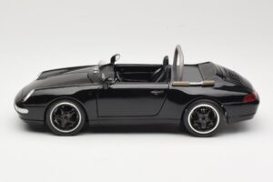 Porsche 911 993 Carrera Kabriolett Must Bburago 1:18 3090-M1 Metall - pilt 4/8