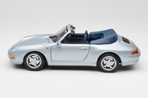 Porsche 911 993 Carrera Kabriolett Hõbedane Maisto 1:18 100299-M1 Metall - pilt 4/8