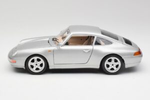 Porsche 911 993 Carrera Hõbedane Bburago 1:18 3050-M1 Metall - pilt 3/8