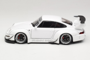 Porsche 911 993 RWB Valge Gun Grey Wheels AUTOart 1:18 78150 Komposiit - pilt 4/8