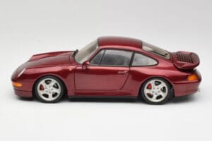 Porsche 911 993 Turbo Arena Punane Metallik UT Models 1:18 27811 Metall - pilt 4/8