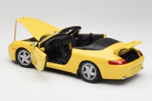 Porsche 911 996 Kabriolett Speed Kollane UT Models 1:18 27906 Metall - pilt 5/8